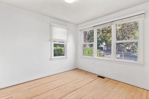 1876-1878 Ethel Street, Kelowna, BC - Indoor Photo Showing Other Room