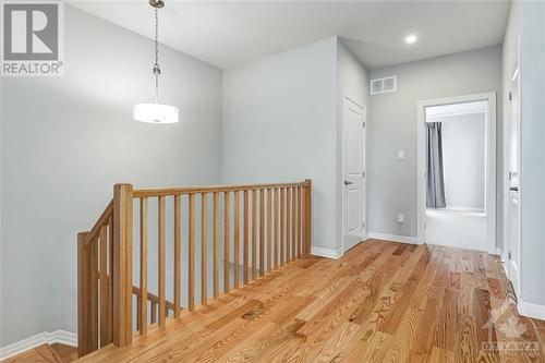 648 Mikinak Road, Ottawa, ON - Indoor Photo Showing Other Room