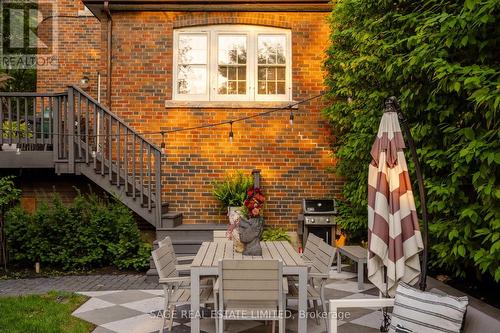 16 Indian Grove, Toronto (Roncesvalles), ON 