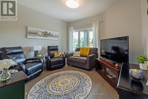 1519 Moe Norman Place, London, ON - Indoor Photo Showing Living Room