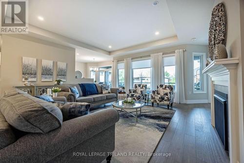 1519 Moe Norman Place, London, ON - Indoor Photo Showing Living Room With Fireplace