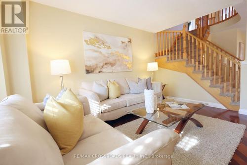 78 Trojan Crescent, Markham, ON - Indoor Photo Showing Living Room