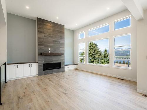 2594 Grand View Place, South Shuswap, BC - Indoor With Fireplace