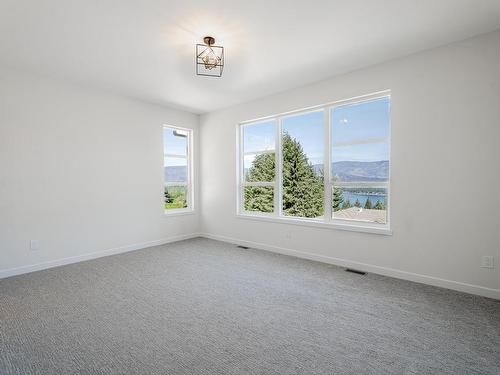 2594 Grand View Place, South Shuswap, BC - Indoor Photo Showing Other Room