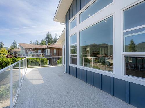 2594 Grand View Place, South Shuswap, BC - Outdoor With Exterior