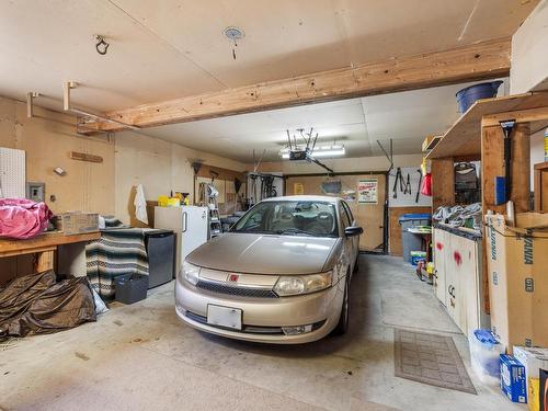 1344 Kenora Road, Kamloops, BC - Indoor Photo Showing Garage