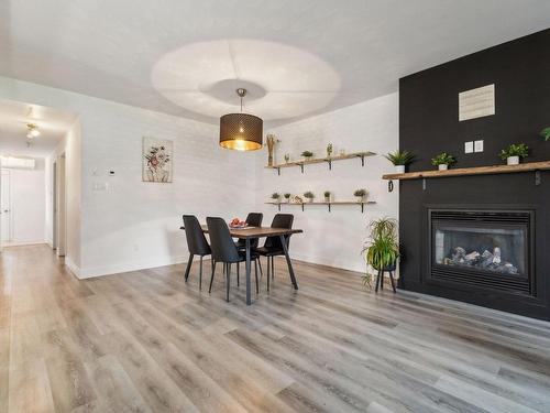 Dining room - 1-1693 Boul. St-René E., Gatineau (Gatineau), QC - Indoor With Fireplace