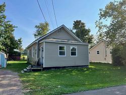 18 Davison Street  Amherst, NS B4H 3H5