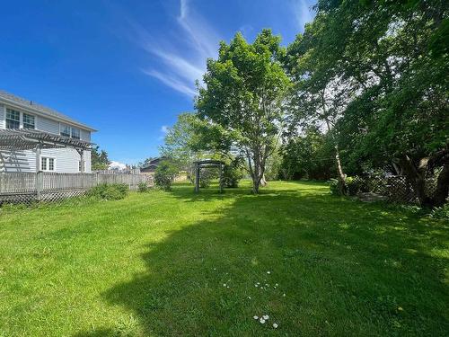 10764 Highway 2, Masstown, NS 