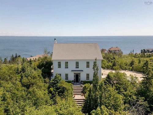 21 Shipping Lane, Halibut Bay, NS 