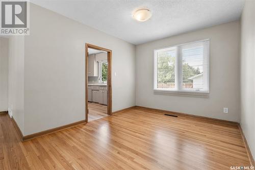 1410 Cumberland Avenue S, Saskatoon, SK - Indoor Photo Showing Other Room