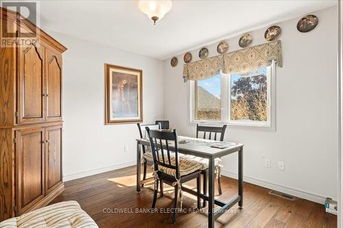 6 Wintergreen Court, Peterborough (Monaghan), ON - Indoor Photo Showing Dining Room