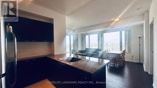 2711 - 385 Prince Of Wales Drive, Mississauga (City Centre), ON - Indoor Photo Showing Kitchen