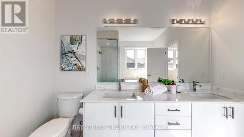 13 Pattulo Drive, Caledon, ON - Indoor Photo Showing Bathroom