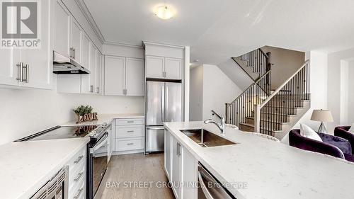 13 Pattulo Drive, Caledon, ON - Indoor Photo Showing Kitchen With Stainless Steel Kitchen With Upgraded Kitchen