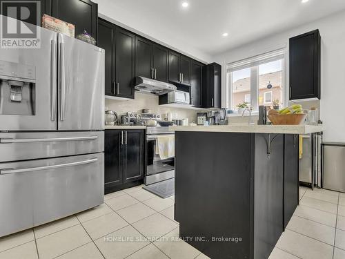 19 Kilkarrin Road, Brampton, ON - Indoor Photo Showing Kitchen With Upgraded Kitchen