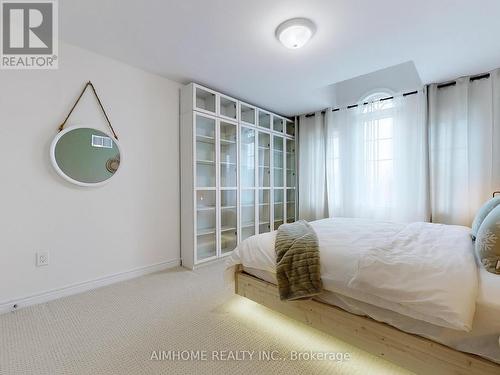 61 Bush Ridges Avenue, Richmond Hill, ON - Indoor Photo Showing Bedroom