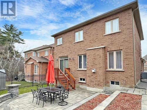 61 Bush Ridges Avenue, Richmond Hill, ON - Outdoor With Exterior