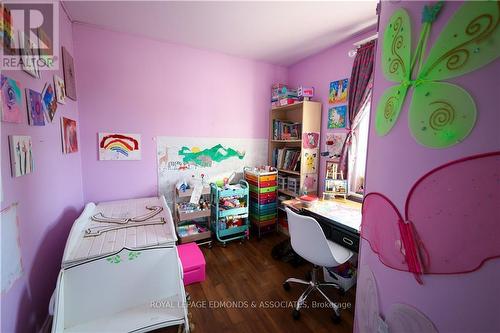 1028 Pembroke Street E, Pembroke, ON - Indoor Photo Showing Bedroom