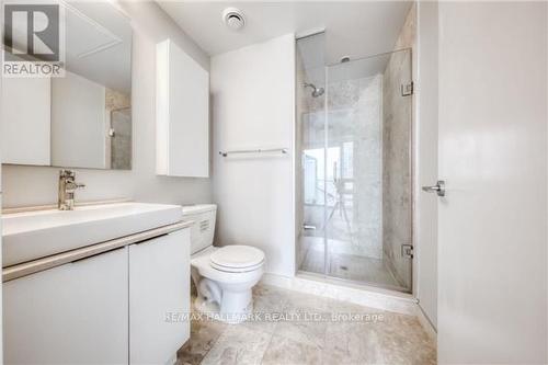 1005 - 14 York Street, Toronto (Waterfront Communities), ON - Indoor Photo Showing Bathroom