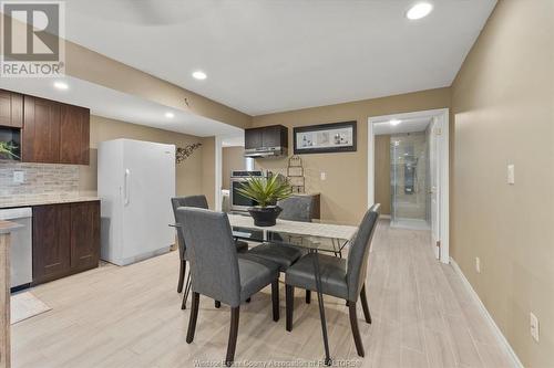 1370 Lisgar Avenue, Lasalle, ON - Indoor Photo Showing Dining Room