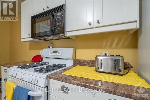 431 Gilmour Street, Ottawa, ON - Indoor Photo Showing Kitchen