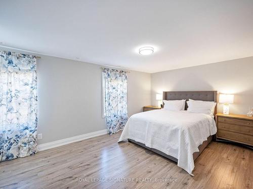 9 Caledon Crt, Brampton, ON - Indoor Photo Showing Bedroom