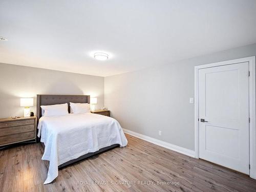 9 Caledon Crt, Brampton, ON - Indoor Photo Showing Bedroom