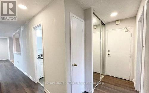 5D - 2866 Battleford Road, Mississauga, ON - Indoor Photo Showing Kitchen