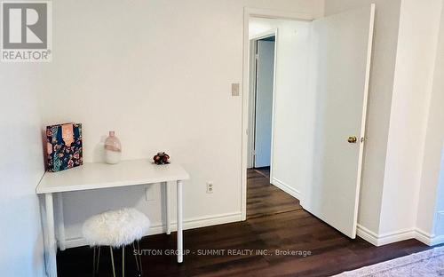 5D - 2866 Battleford Road, Mississauga, ON - Indoor Photo Showing Kitchen