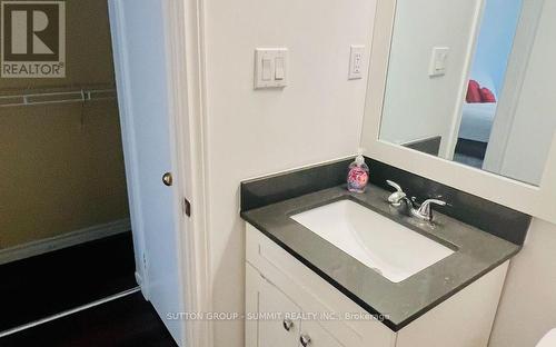 5D - 2866 Battleford Road, Mississauga, ON - Indoor Photo Showing Bathroom