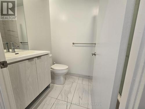 5015 - 55 Cooper Street, Toronto, ON - Indoor Photo Showing Bathroom