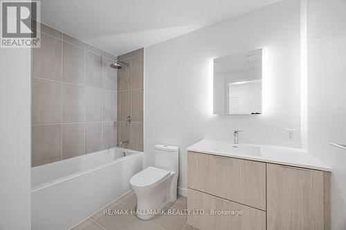 904 - 185 Alberta Avenue, Toronto (Oakwood Village), ON - Indoor Photo Showing Bathroom