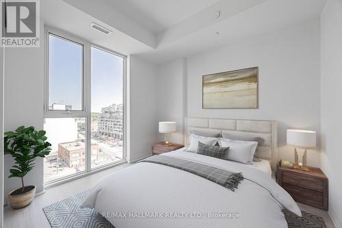 904 - 185 Alberta Avenue, Toronto (Oakwood Village), ON - Indoor Photo Showing Bedroom