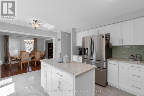 60 Curtis Drive, Brampton, ON - Indoor Photo Showing Kitchen