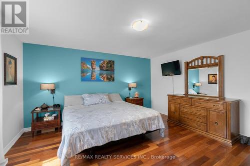 60 Curtis Drive, Brampton, ON - Indoor Photo Showing Bedroom