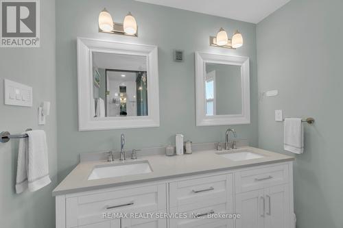 60 Curtis Drive, Brampton, ON - Indoor Photo Showing Bathroom