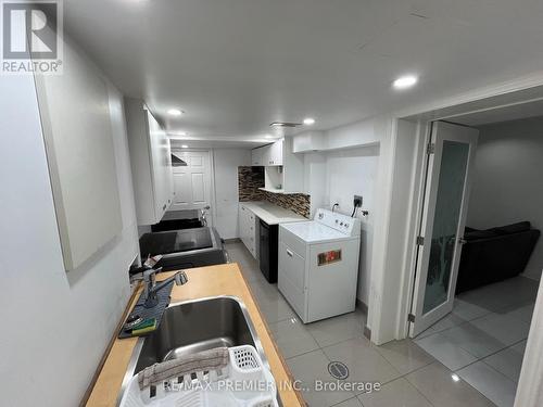 Bsmt - 126 Pioneer Lane, Vaughan, ON - Indoor Photo Showing Laundry Room