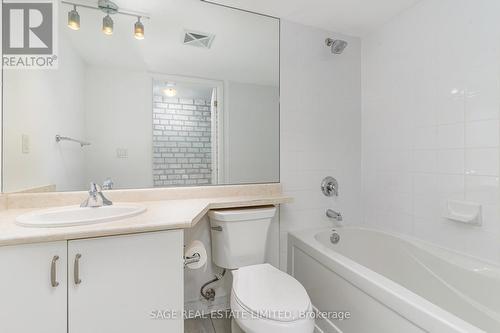 472 - 209 Fort York Boulevard, Toronto (Niagara), ON - Indoor Photo Showing Bathroom