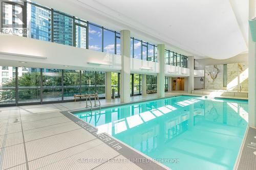 472 - 209 Fort York Boulevard, Toronto, ON - Indoor Photo Showing Other Room With In Ground Pool