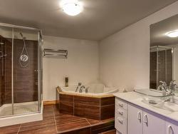 Ensuite bathroom - 