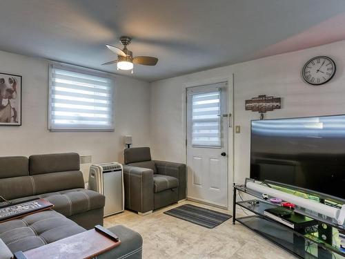 Dwelling - 5772 Boul. Des Hêtres, Shawinigan, QC - Indoor Photo Showing Living Room