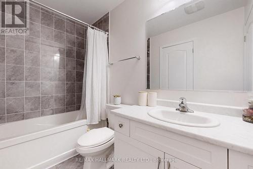 30 Fusilier Drive, Toronto, ON - Indoor Photo Showing Bathroom