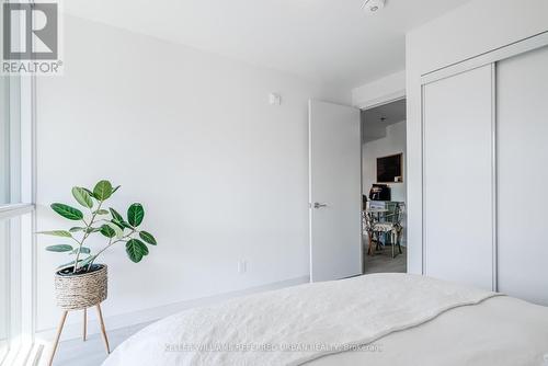 117 - 2201 Kingston Road, Toronto, ON - Indoor Photo Showing Bedroom