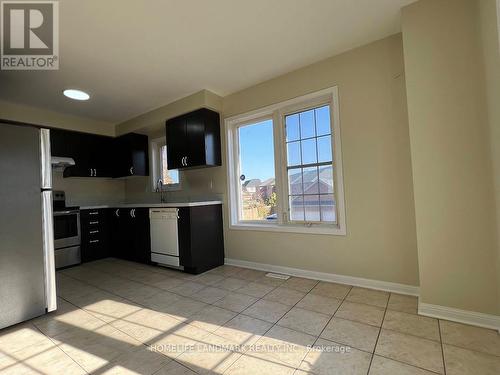 1 Nakina Way, Markham, ON - Indoor Photo Showing Kitchen