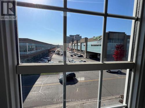 1 Nakina Way, Markham, ON - Indoor Photo Showing Other Room