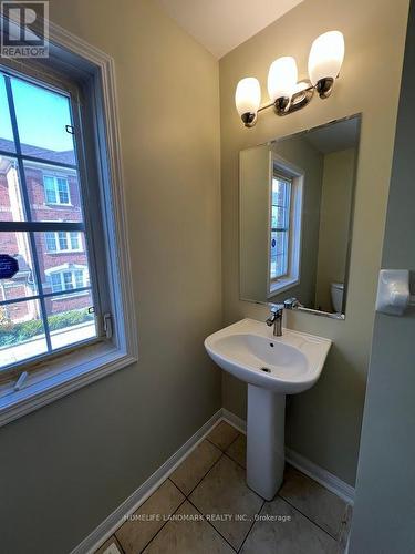 1 Nakina Way, Markham, ON - Indoor Photo Showing Bathroom