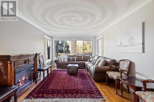 5188 Highway 26 Freeway, Clearview, ON - Indoor Photo Showing Living Room With Fireplace