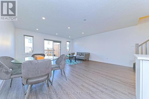 12 Roper Place, Kitchener, ON - Indoor Photo Showing Dining Room