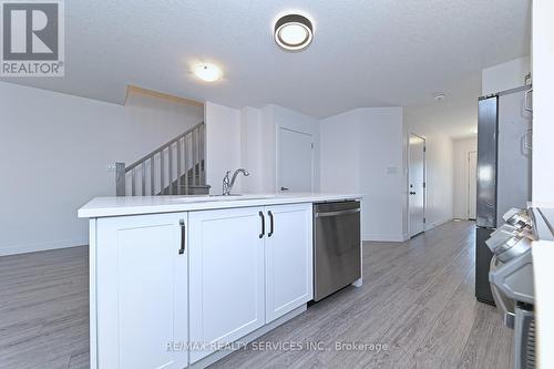 12 Roper Place, Kitchener, ON - Indoor